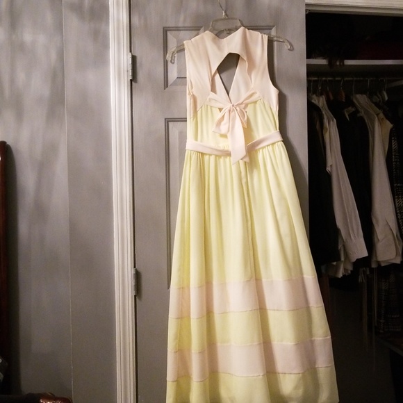 Yellow and pink gown - Picture 2 of 2